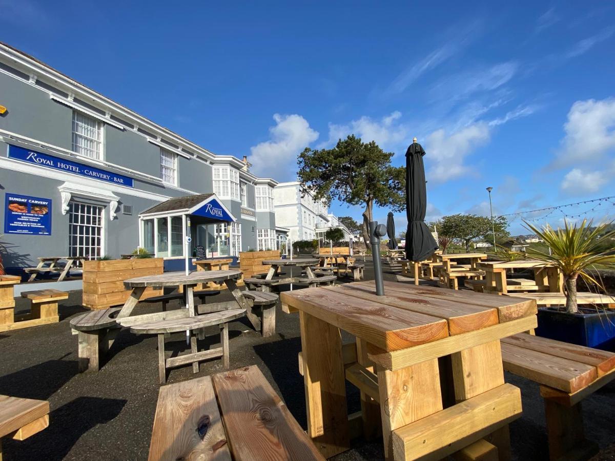 Отель Babbacombe Royal And Carvery 2*